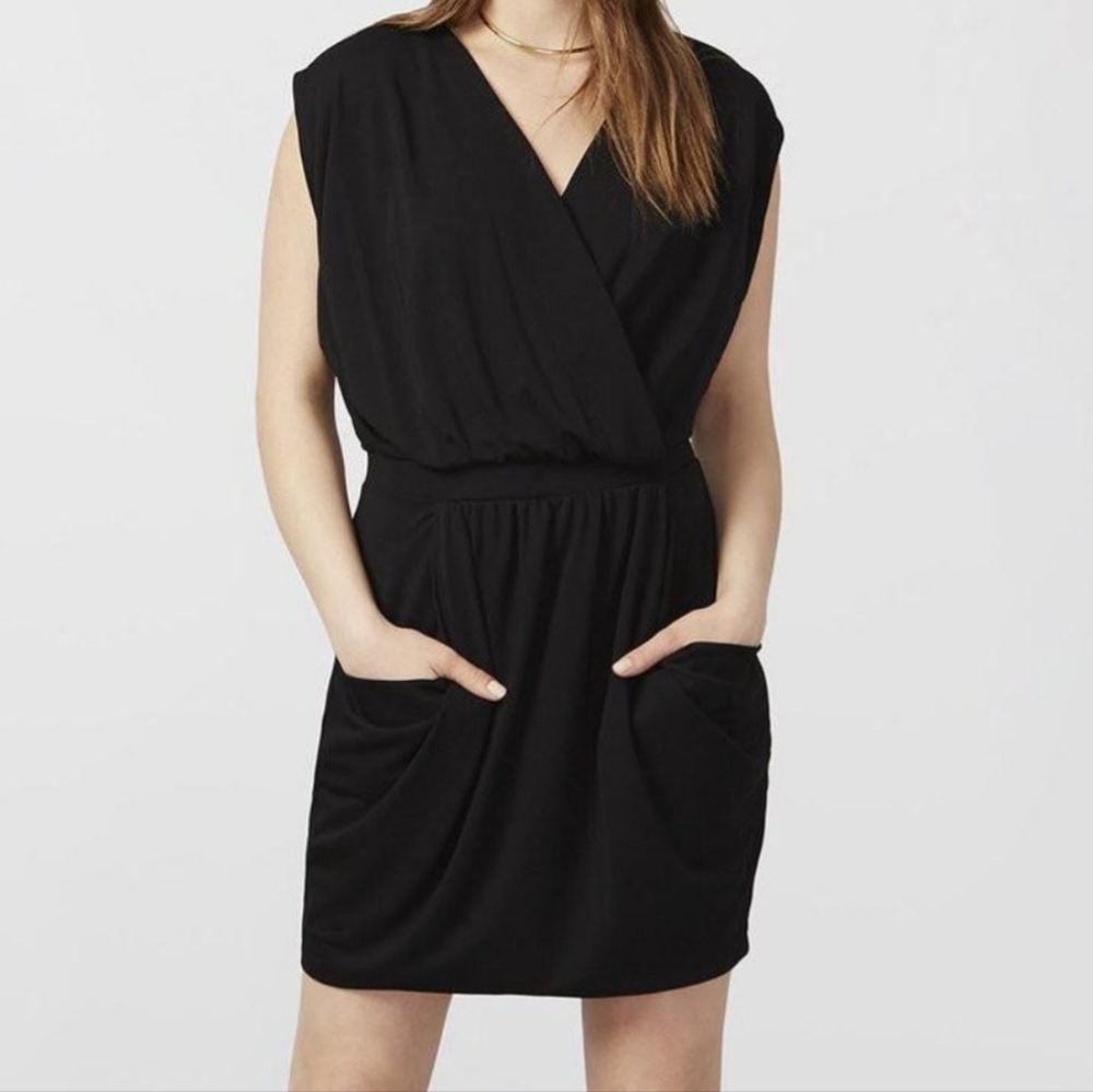 Black dress with pockets